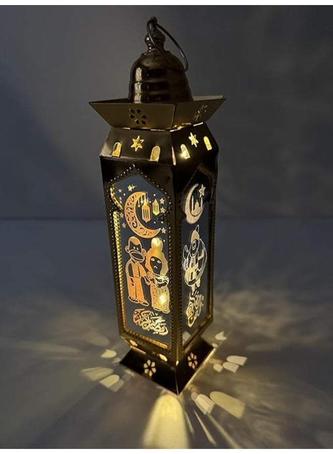 فانوس رمضان معدني مزخرف، فانوس ليد متغير اللون، لمسة نهائية ذهبية، تصميم قمر ونجوم - Image 1