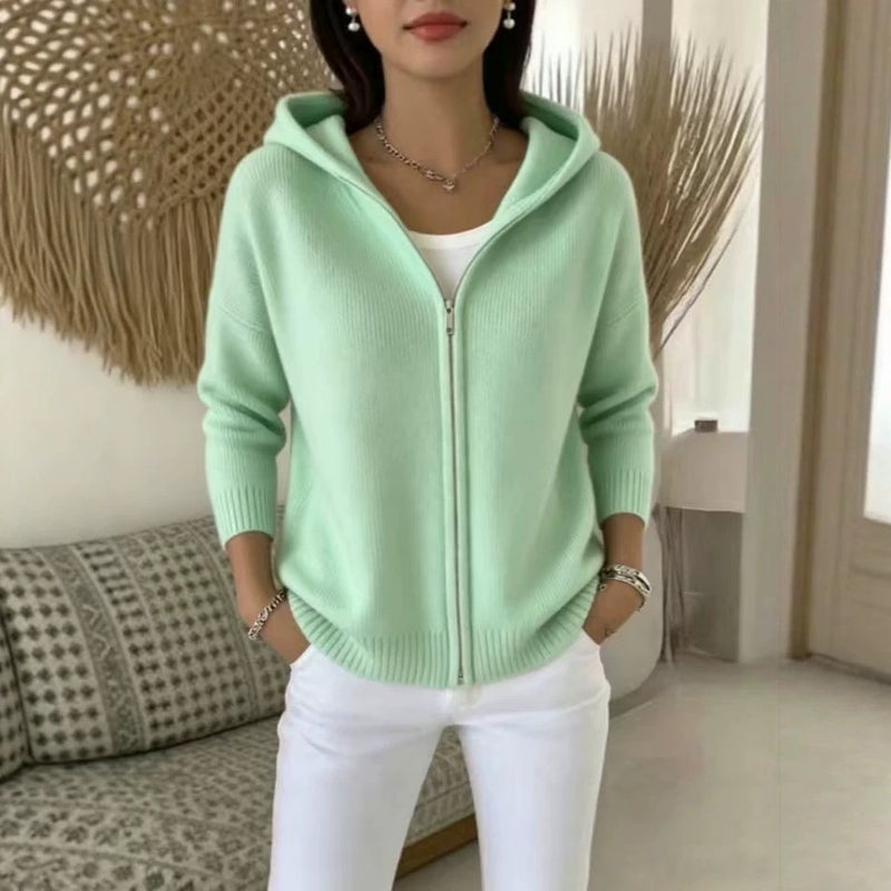 كنزة صوفية نسائية بكبوت وسحاب - Image 4
