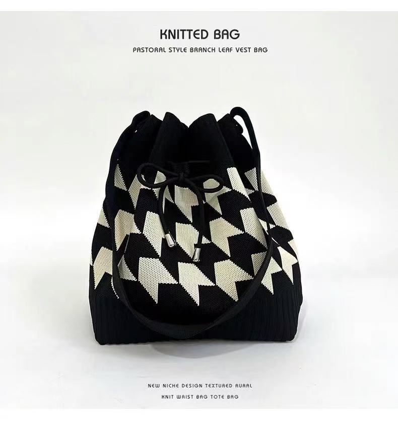 New Open Drawstring Rhombic Knitted Bucket Bag Large Capacity Handbag Retro All-Match Portable Shoulder Bag - Image 1
