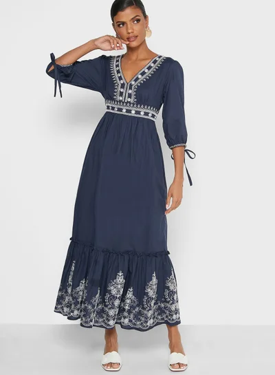 Khizana Embroidered Detail Dress