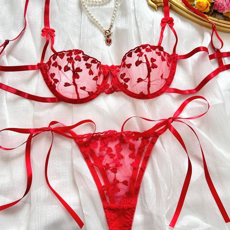 Explosions Ins Style Romantic Love Embroidery Perspective Mesh With Steel Ring Underwear For Women - Image 4