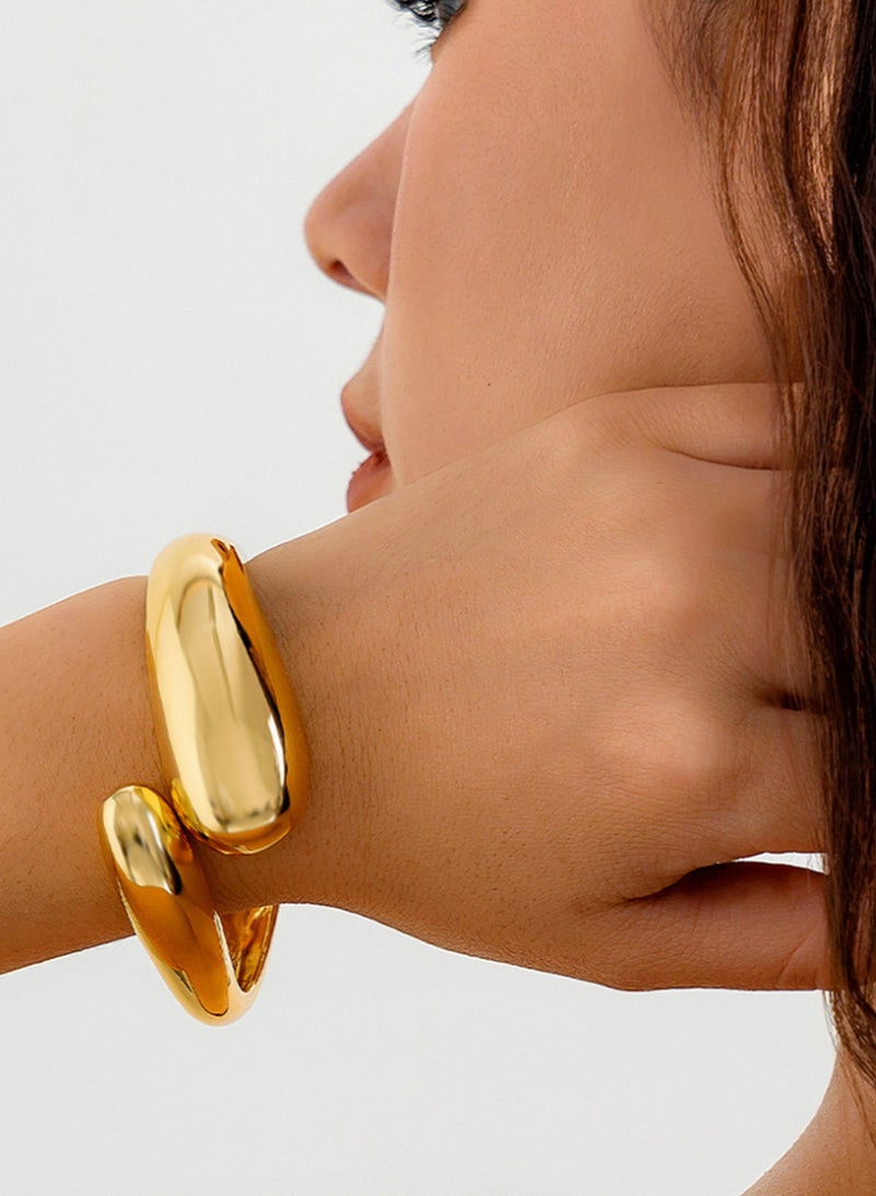 Shine Bright: Exaggerated Mirror-Finish Metal Bracelet  - Image 2