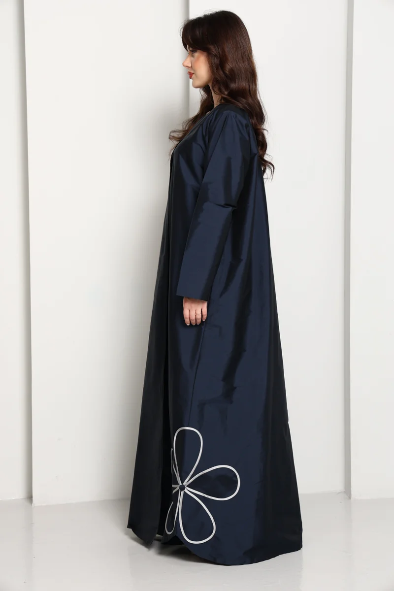 أم سكوير فاشن The Midnight Bloom Taffeta Abaya