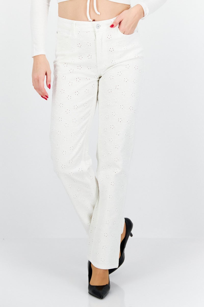 GUESS Women Skinny Fit Non-Stretchable Pants, White - Image 1