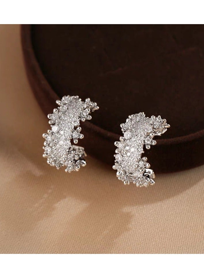 Gold / Silver Crescent Zirconia Earrings – Luxury Elegant Moon-Inspired Statement Jewelry for Women - Image 1