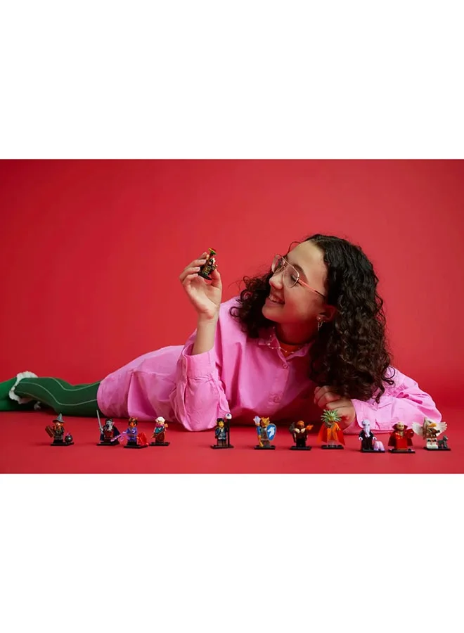 ليغو Minifigures Dungeons & Dragons Mystery Box, Collectible Toy character Figures for 5 Plus Year Old Boys & Girls, Great for Fantasy Role Play, Gift for Kids (1 of 12 Chosen at Random) 71047