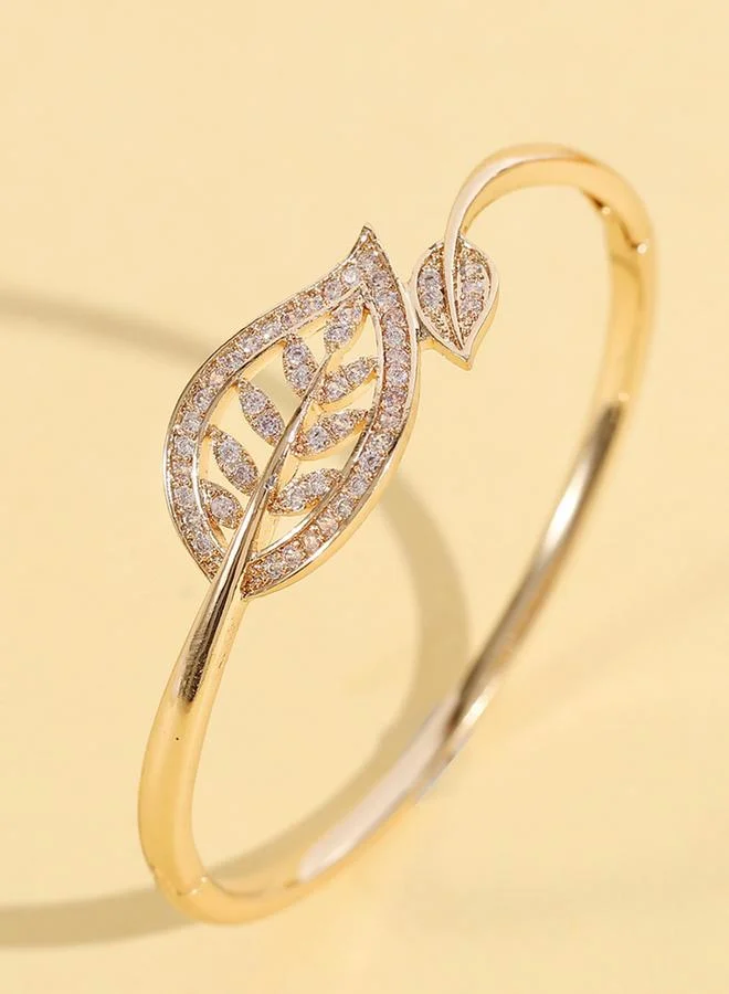 تايك تو سوار مزين بشكل ورقة