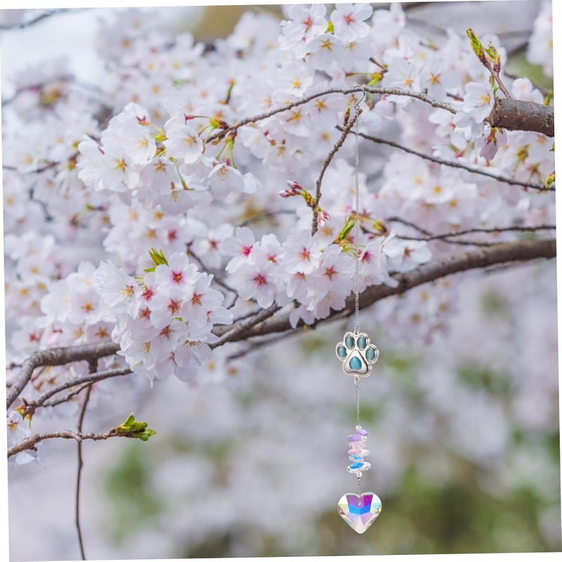 Unomor PET Memorial Paw Print Wind Chime – منحوت من الحجر الطبيعي والكريستال، يعمل كمصيد لأشعة الشمس وزينة حديدية للحديقة للاستخدام الخارجي؛ تحفة ملونة مناسبة لمحبي الكلاب، تُعد زينة رائعة للحدائق والتراسات. - Image 5