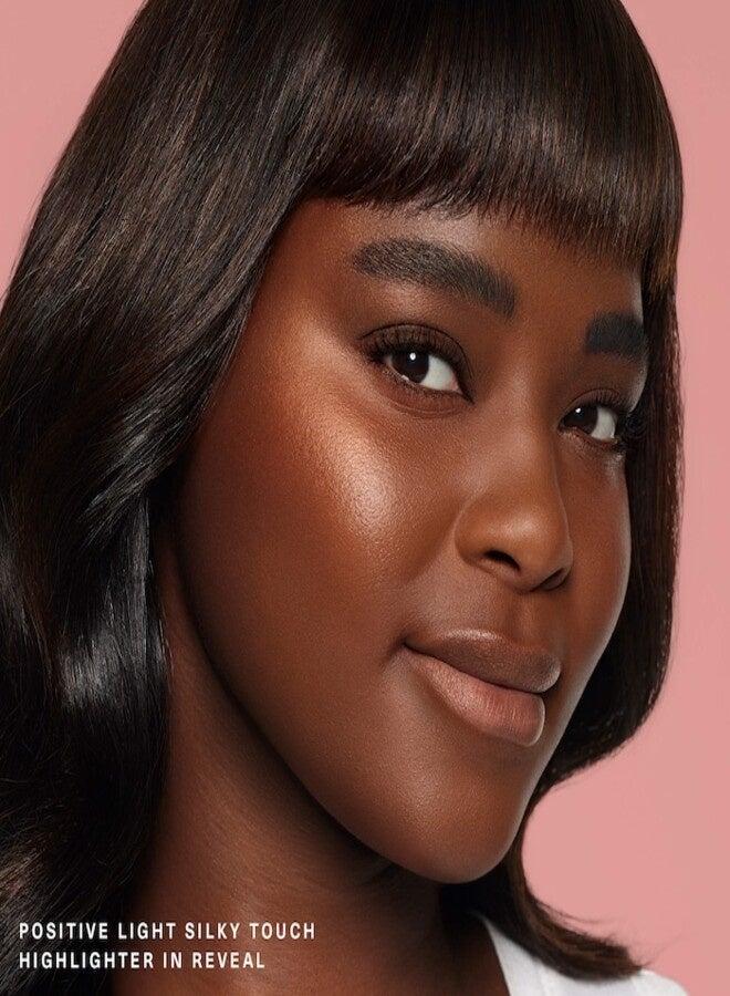 Rare Beauty Positive Light Silky Touch Highlighter in  Reveal - Warm Copper, 2.8g) – Radiant, Weightless & Luminous Glow Powder Highlighter - Image 3