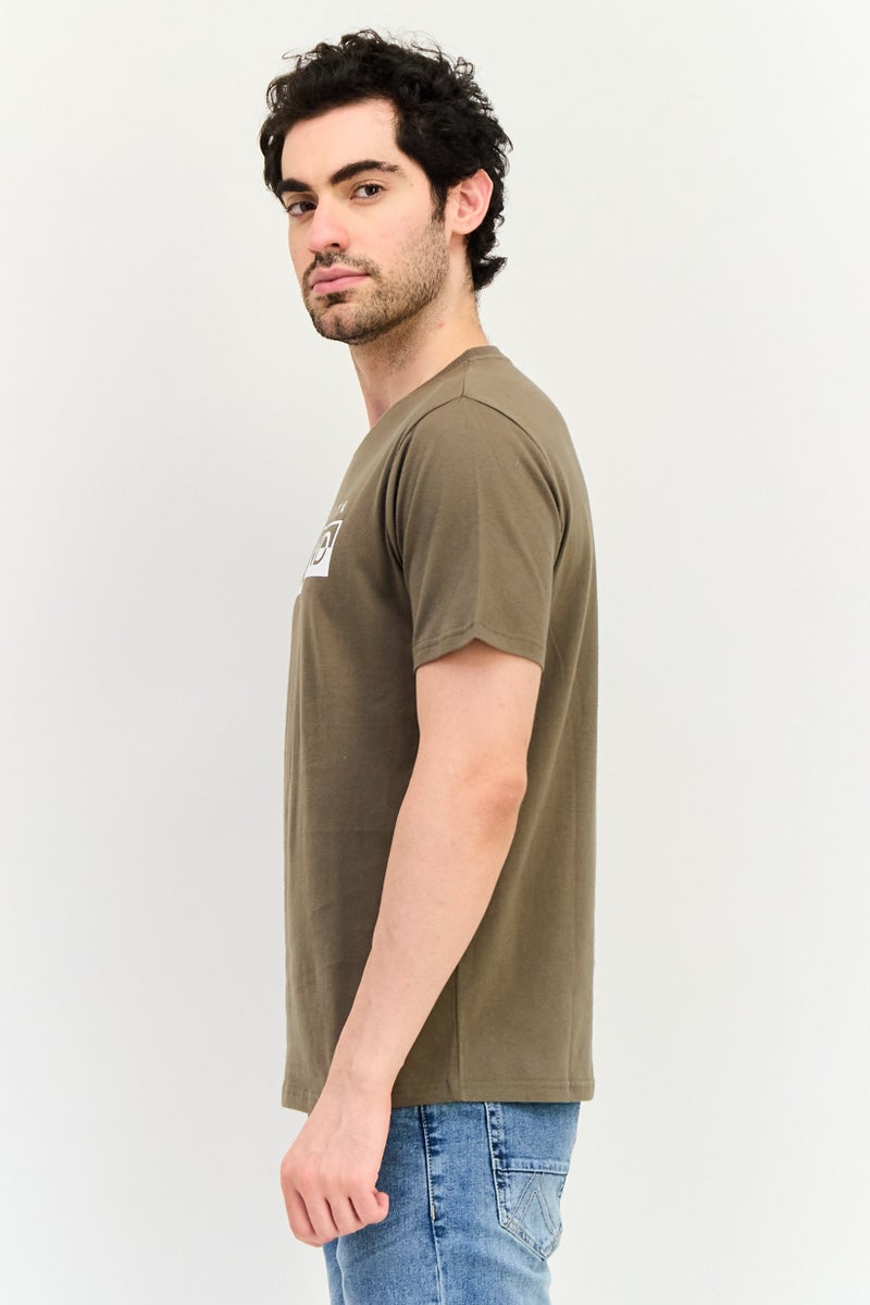 Nordland تي شيرت رجالي بأكمام قصيرة وياقة دائرية بشعار العلامة التجارية، زيتوني داكن - Image 4