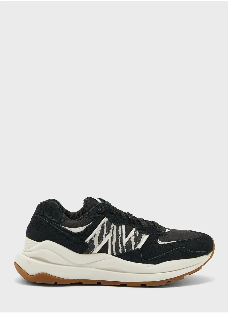 New Balance 5740 Low Top Sneakers