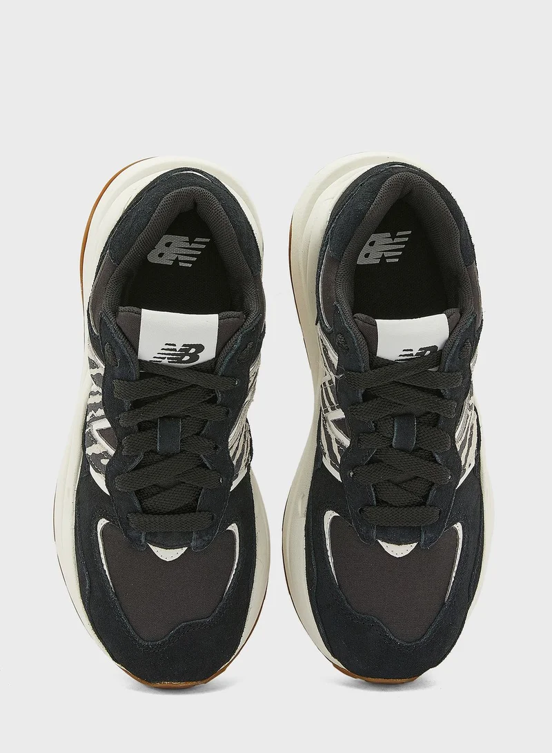 New Balance 5740 Low Top Sneakers
