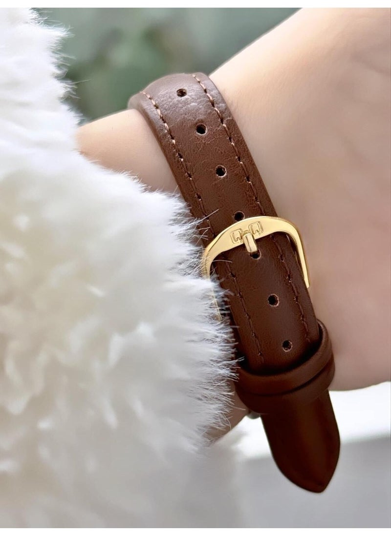 Q&Q Minimal Elegant Thin Case Numeral Women's Leather Band Wristwatch  - Image 3