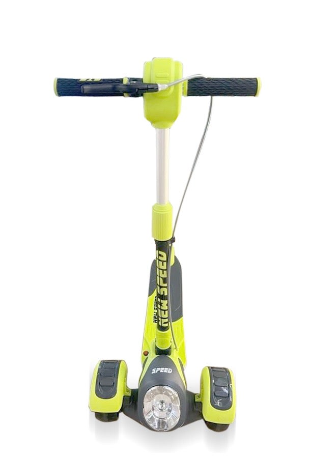 Three wheel scooter