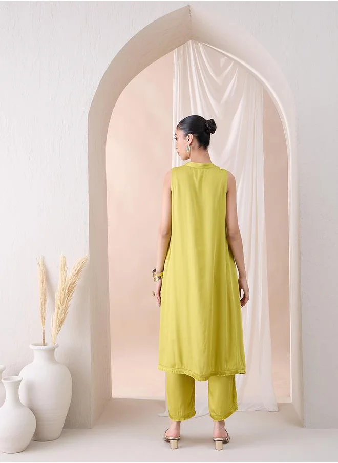 Femmella Sleeveless Mandarin Collar Long Kurta with Straight Pant