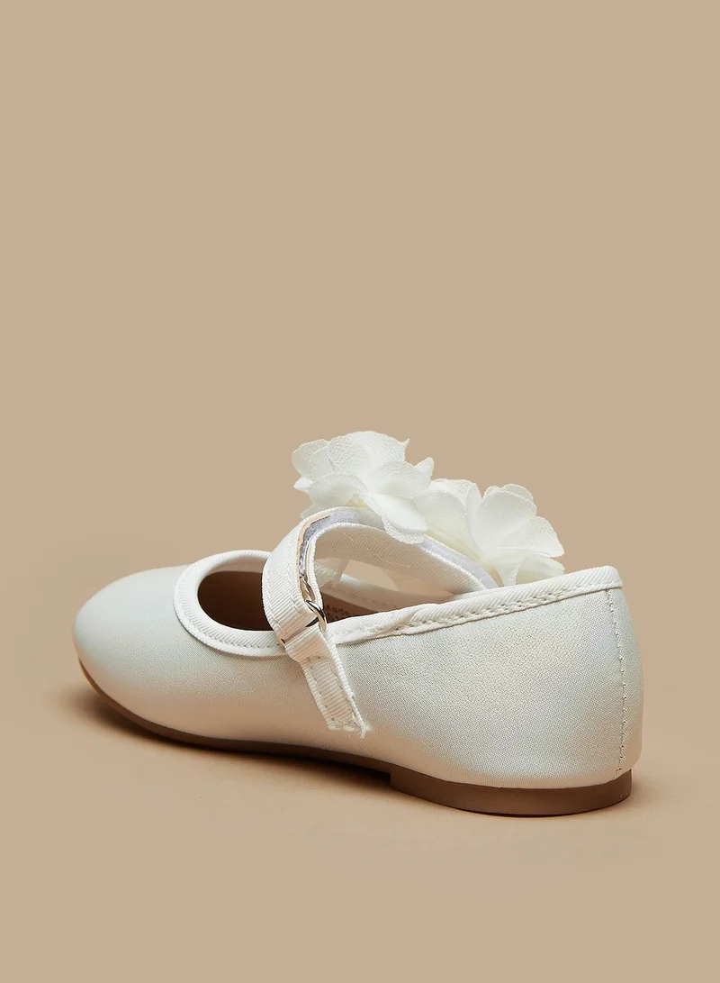 فلورا بيلا من شو إكسبرس Girls Textured Round Toe Ballerina Shoes with Hook and Loop Closure Ramadan Collection