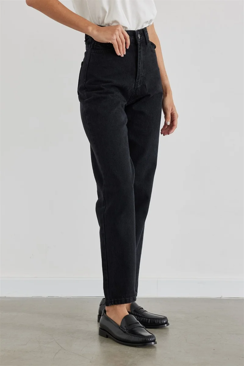 سود كوليكشن Black Mom Jeans
