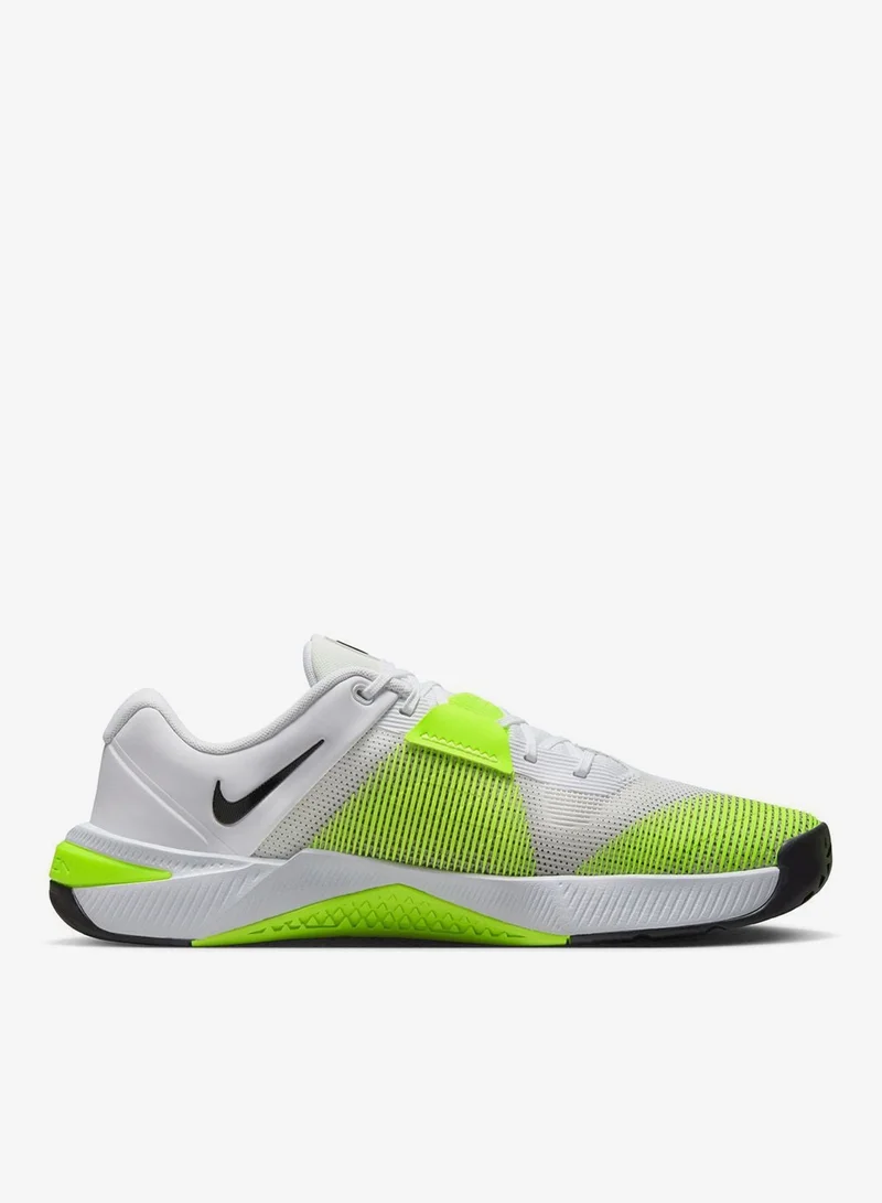 نايكي ميتكون ١٠