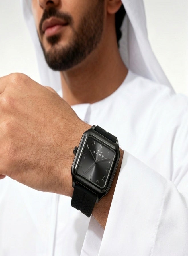 صبر ساعة عربية للرجال والنساء – ساعة يد كوارتز بتصميم مربع وهيكل من سبيكة معدنية، أرقام عربية واضحة، سوار سيليكون مع مشبك مغناطيسي، زجاج معدني، مقاومة للماء 3ATM، هدية لمحبي الساعات العربية - Image 2