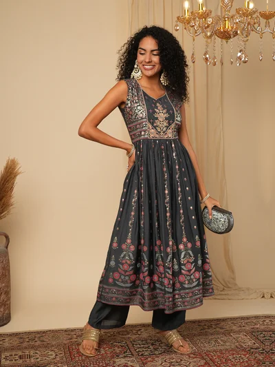 globus Women Floral Embroidered Thread Work Pure Silk Anarkali Kurta With Trousers
