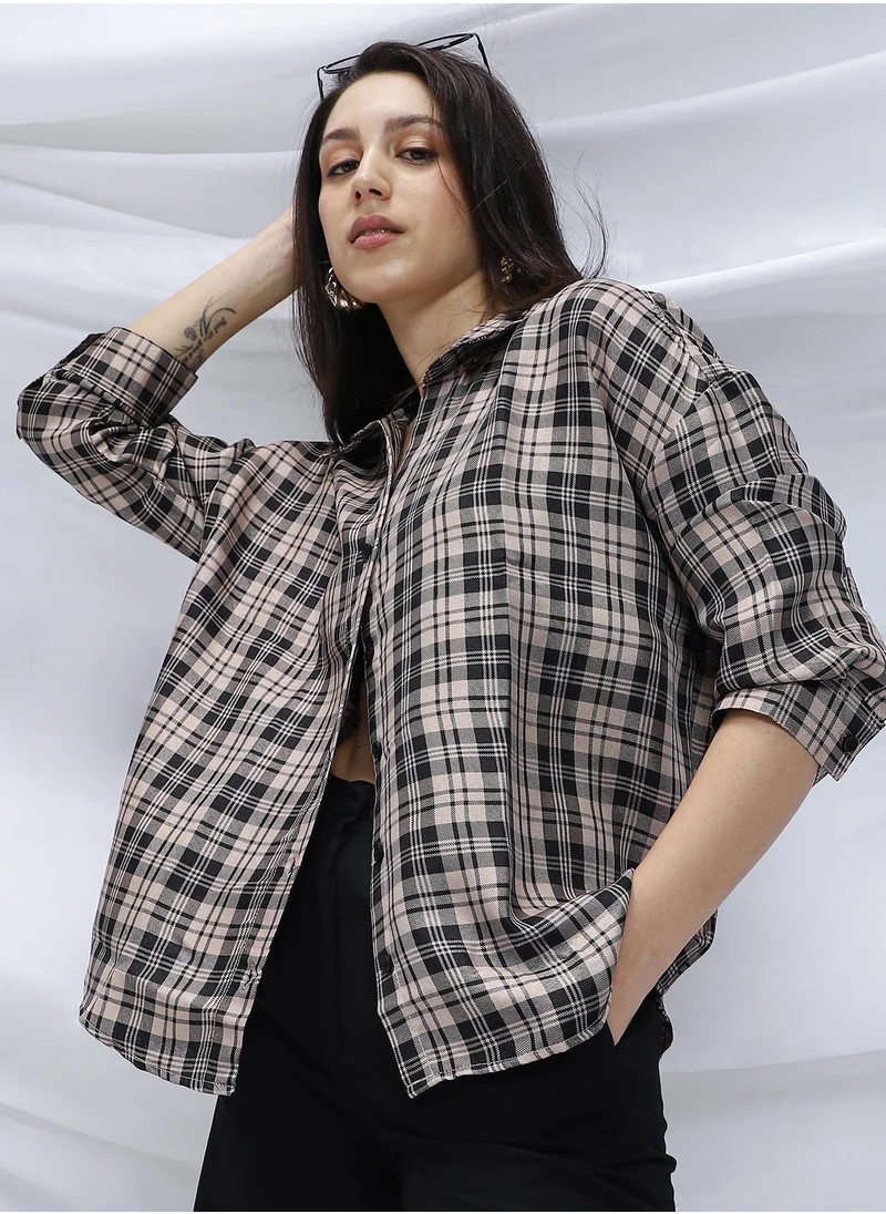 كامبوس سوترا Campus Sutra Women's Onyx Black & Khaki Beige Tartan Plaid Relaxed Shirt For Casual Wear | Spread Collar | Long Cuffed Sleeves | Button Closure | Shirt Crafted With Comfort Fit For Everyday Wear