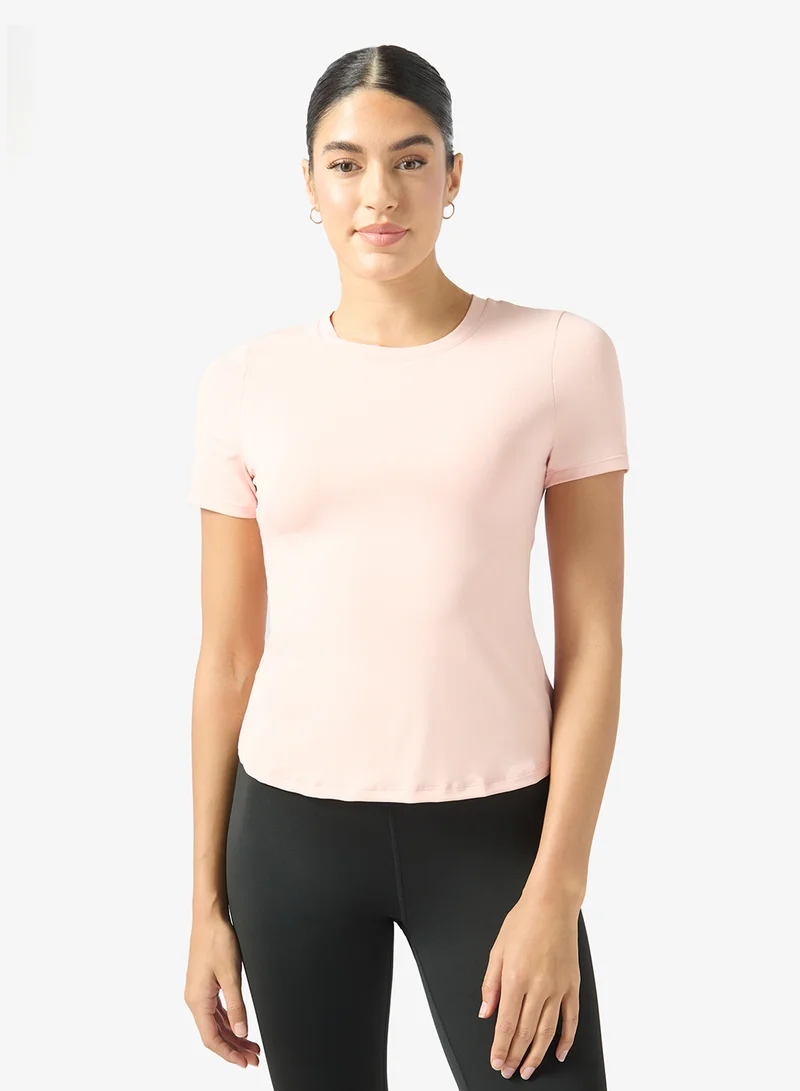 Frwd Relaxed Fit Performance T-shirt with Overlap Back Hem