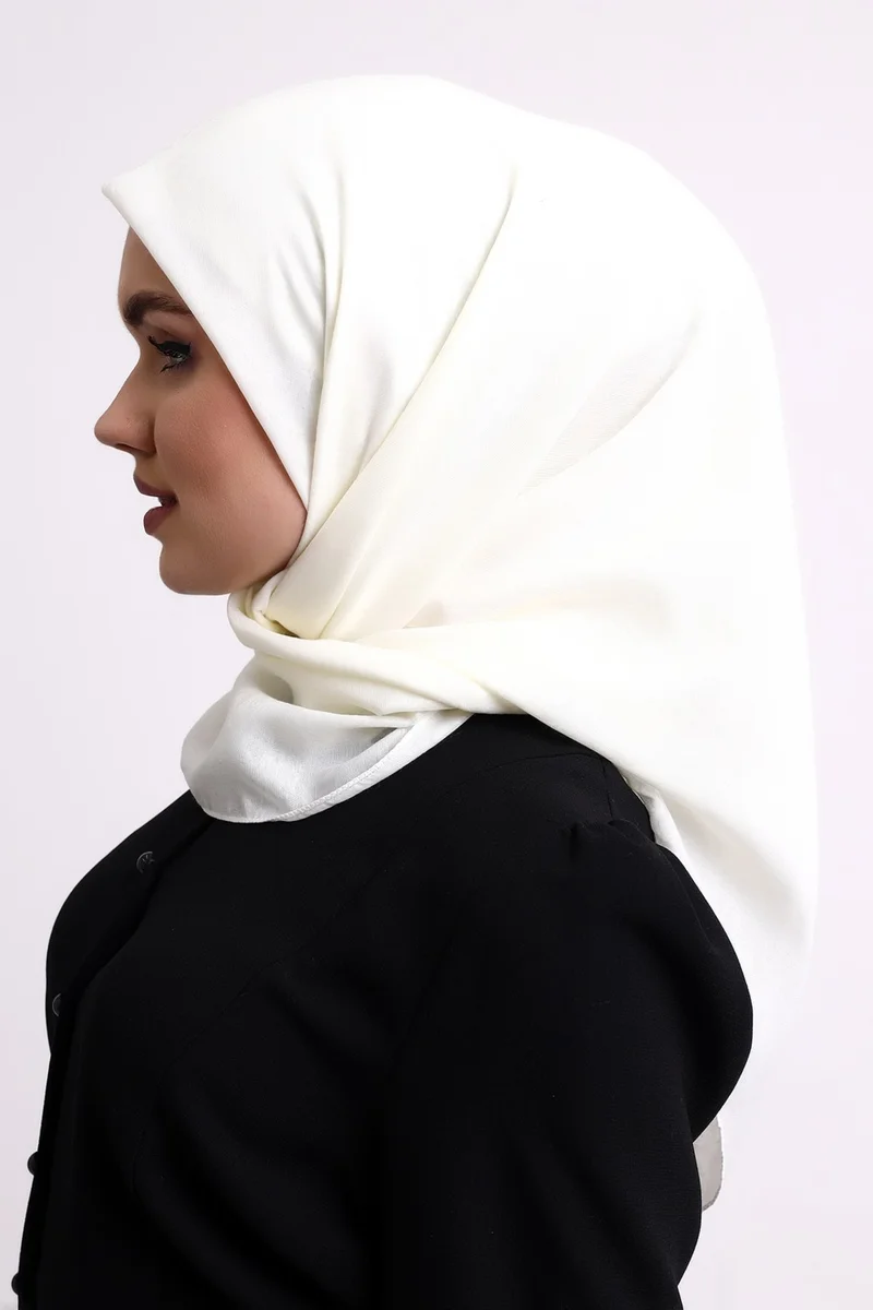 ايهفان اونلاين Kofra Patterned Head Scarf - Cream