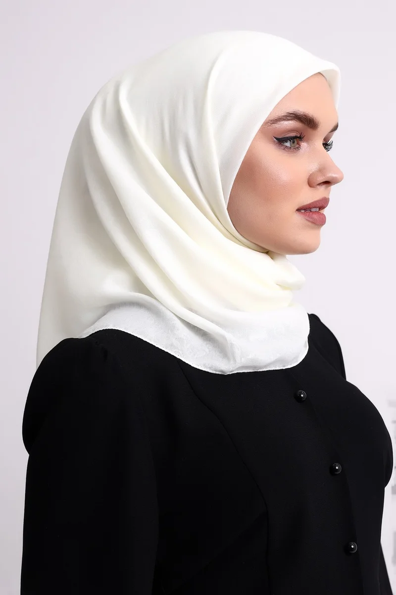 ايهفان اونلاين Kofra Patterned Head Scarf - Cream