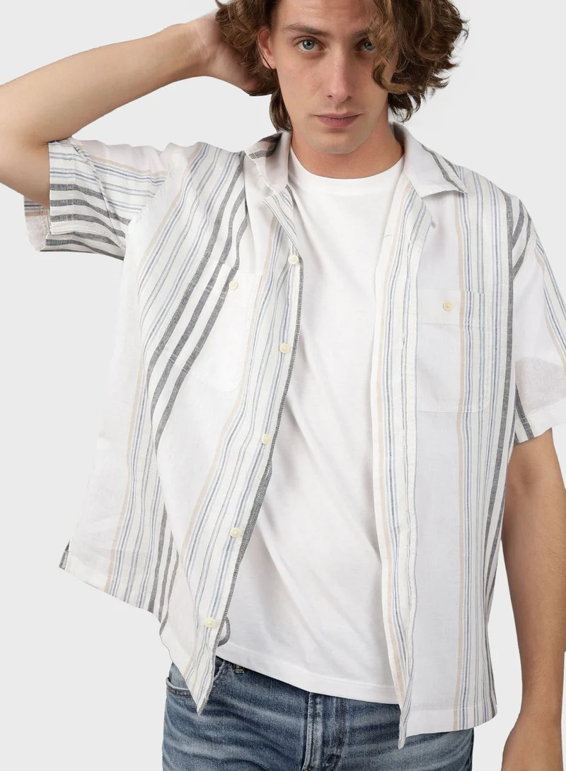 American Eagle Essential Button-Up Poolside Shirt