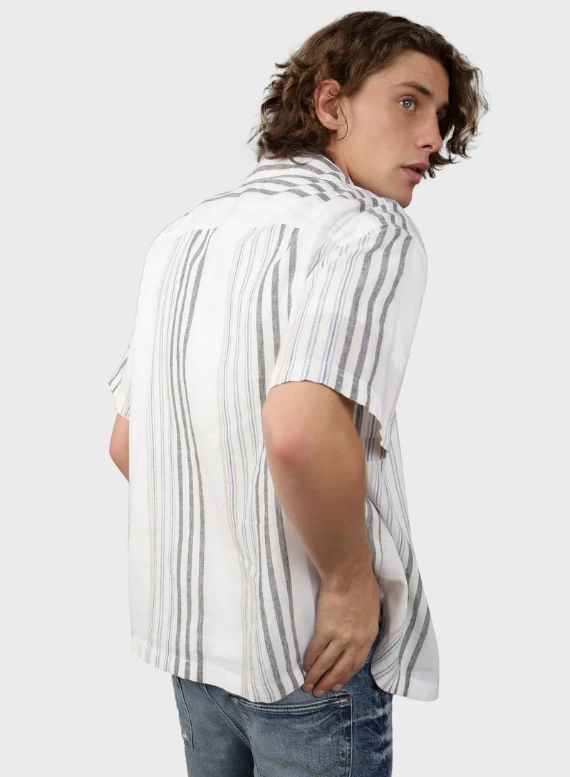 American Eagle Essential Button-Up Poolside Shirt
