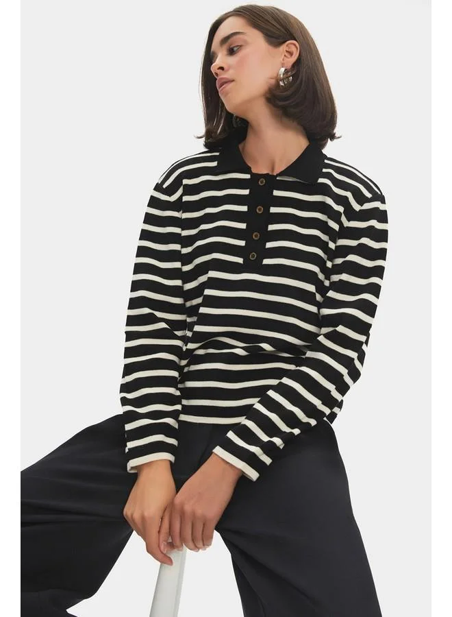 جون June Women Buttoned Striped Polo Neck Knitwear Sweater Black
