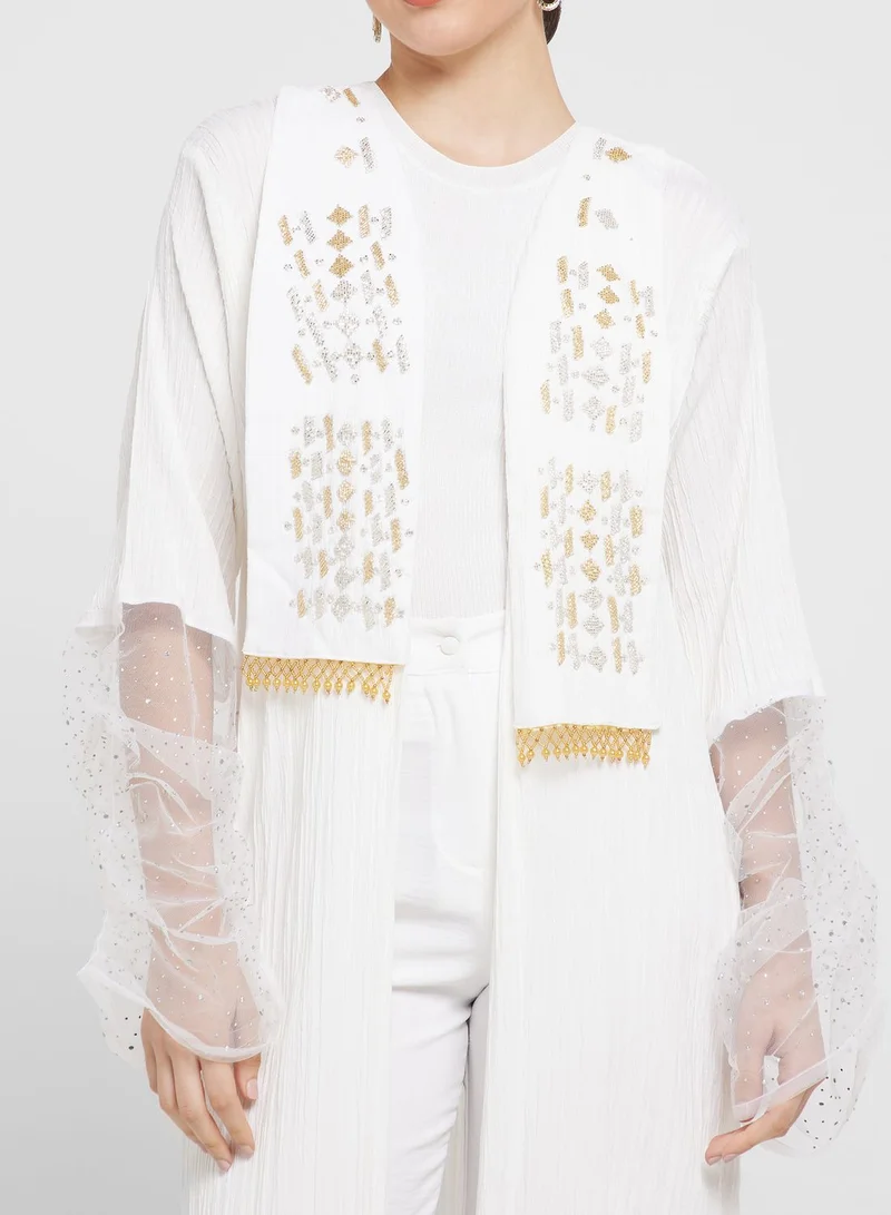 Khizana Textured Abaya With Trim Detail & Sheila
