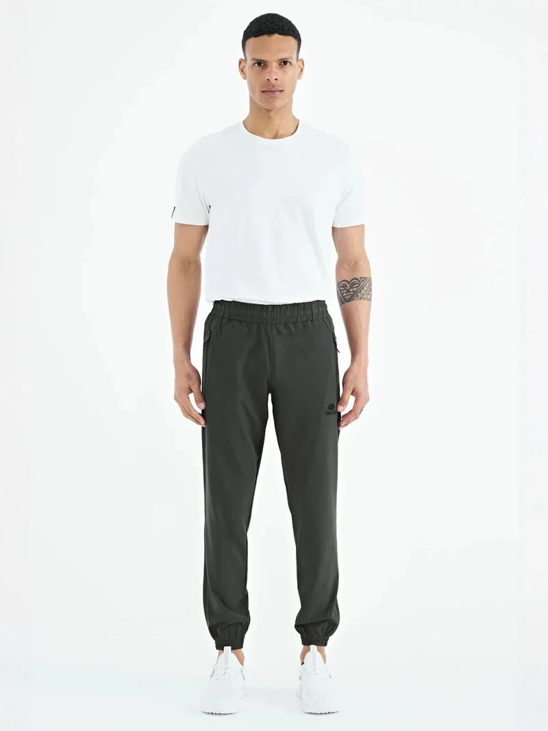 تومي لايف TOMMY Men's Woven Jogger Sweatpants