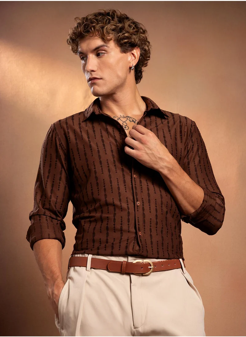 كامبوس سوترا Campus Sutra Men's Chocolate Brown Tassel-Weave Shirt For Casual Wear | Spread Collar | Long Cuffed Sleeves | Button Closure | Shirt Crafted With Comfort Fit For Everyday Wear