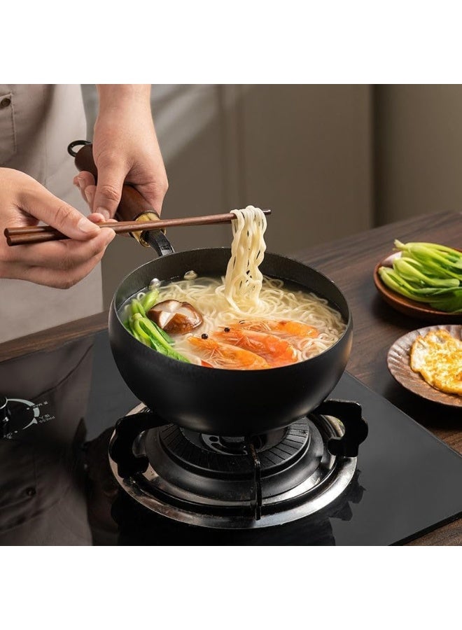 كيلا مقلاة من الحديد الزهر غير اللاصقة المصنوعة يدويًا، متينة وقوية، توزيع متساوٍ للحرارة، احتفاظ جيد بالحرارة، متعددة الاستخدامات للقلي والتشويح، سهلة التنظيف، طويلة الأمد، أدوات طهي منزلية مخصصة، مقبض خشبي طبيعي. - Image 2