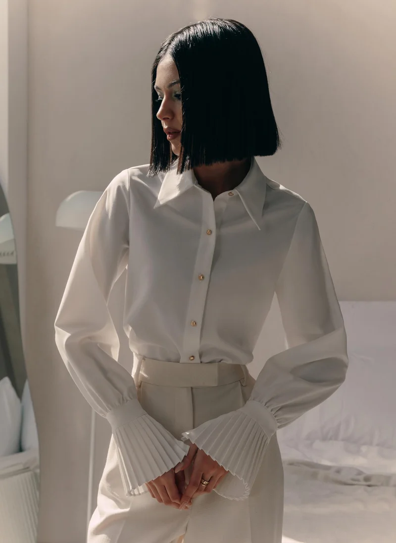 Lichi Smooth fabric shirt with pleated cuffs