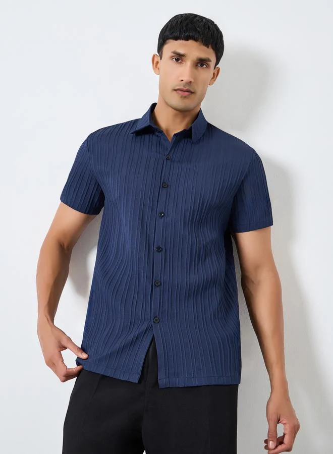 Take Two Men Navy Blue Solid Textured Short Sleeve Shirt