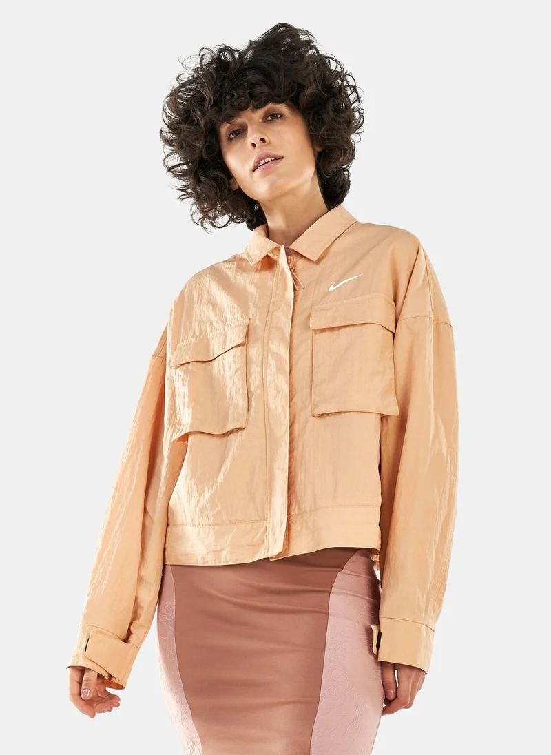 نايكي جاكيت سبورتسوير اسينشال ووفن للنساء