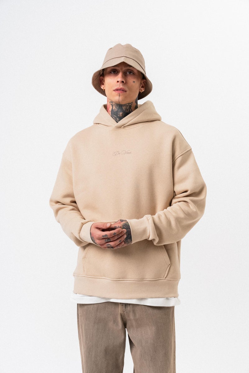 ريسباير هودي رجالي واسع (Oversize) بغطاء رأس مطبوع بعبارة "Da Vinci" لون بيج - Image 4