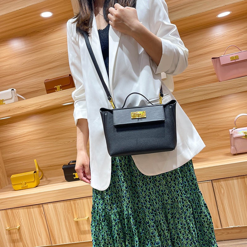 2025 Autumn/Winter New Niche Wing Bag Handbag Kelly Crossbody Bag Fashion Versatile Dumpling Bag Women'S Tote Bag - Image 4