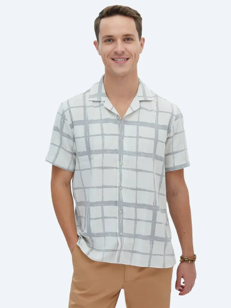 كيب قميص قطني رمادي بنقشة مربعات، بقصة عادية، مناسب للإطلالات الكاجوال