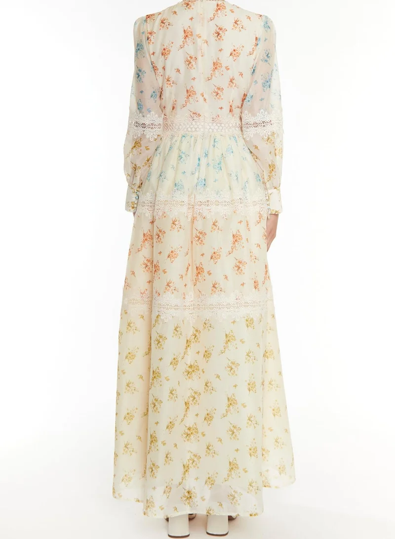 ترو ديكادينس Joanna Cream Patchwork Floral Long Sleeve Maxi Dress