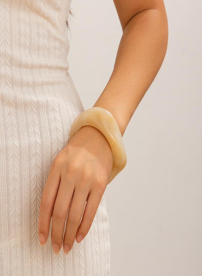 ZMANYIJEW Acrylic Resin Bangle Bracelets Chunky Acrylic Colorful Irregular Geometric Resin Acetate Wide Wristband Bracelet Gradient Dyeing Wide Bracelet (Cream-colored) - Image 3