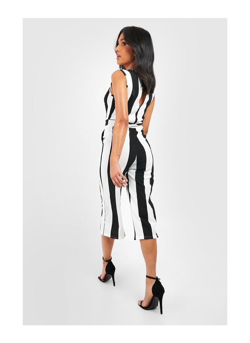 boohoo - Petite Monochrome High Neck Striped Jumpsuit - Image 1