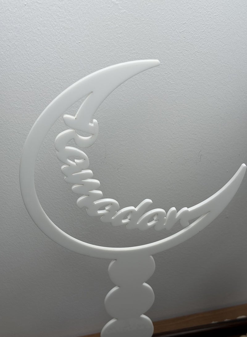 لوحة ستاند ديكور من الأكريليك بتصميم هلال رمضان - Image 2