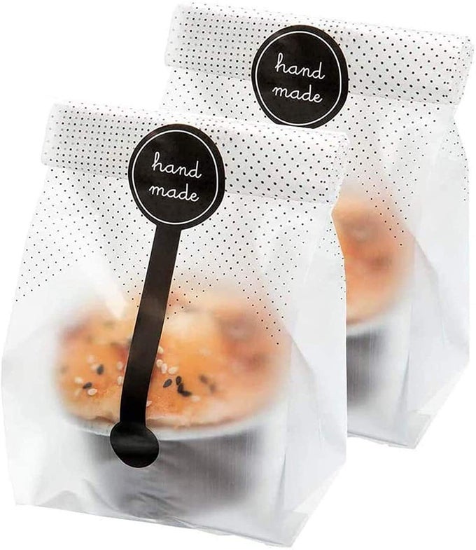 200PCS100PCS TRANSLUCENT PLASTIC BAGSCELLOPHANE BAGS WITH 100PCS HAND MADE STICKERS FOR COOKIECAKECHOCOLATECANDYSNACK WRAPPING GOOD FOR BAKERY PARTY SUPPLIES