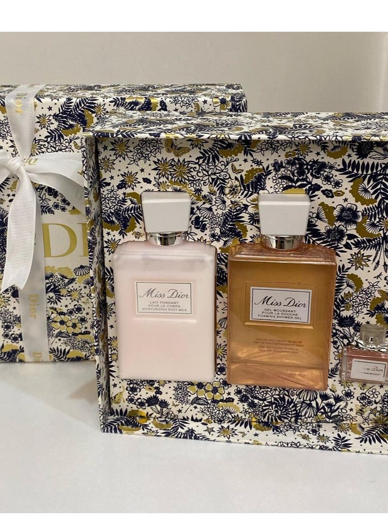 Perfume Gallery - Miss Dior set consisting of lotion, shower gel, and a 5 ml sample - Image 1