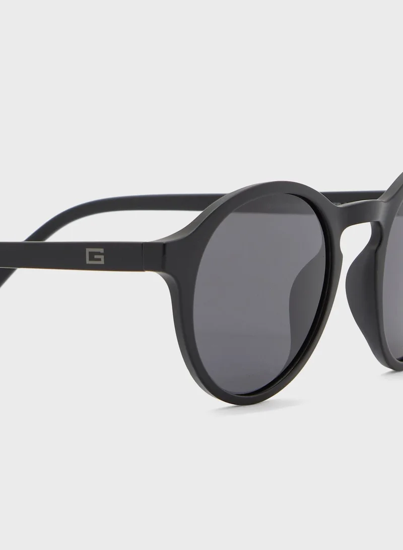 GUESS Round Sunglasses