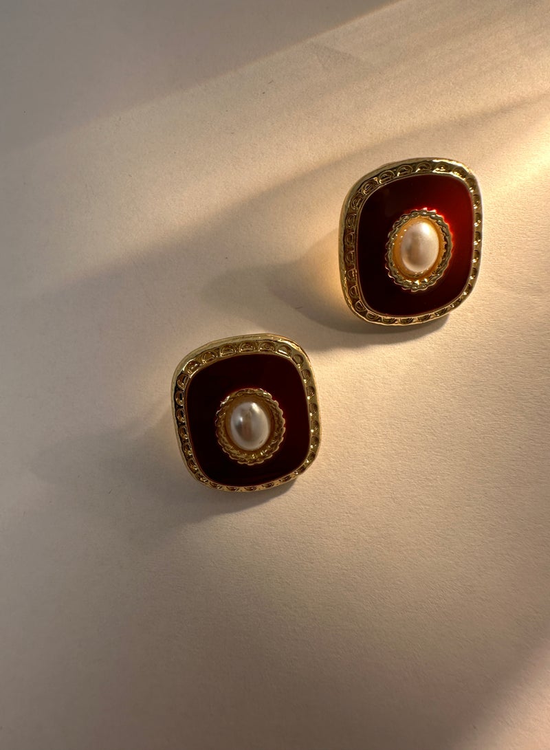 Vintage Elegant Pearl Earrings - Image 2