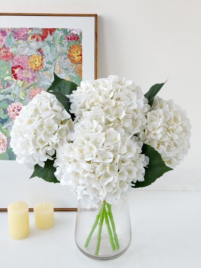 4PCS WHITE SILK HYDRANGEAS ARTIFICIAL FLOWER NATURAL LIFELIKE BIG BLOOMS 20 LONG STEM FAUX HYDRANGEA FLOWER BOUQUETS FOR HOME PARTY INDOOR OUTDOOR WEDDING TABLE CENTERPIECE DECOR